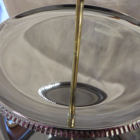 Chrome 3 Tier Tidbit Tray - Picture 4 of 8